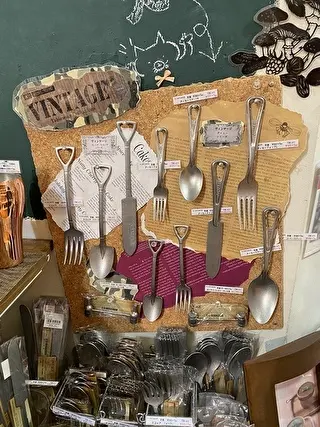 スコップ型のスプーン