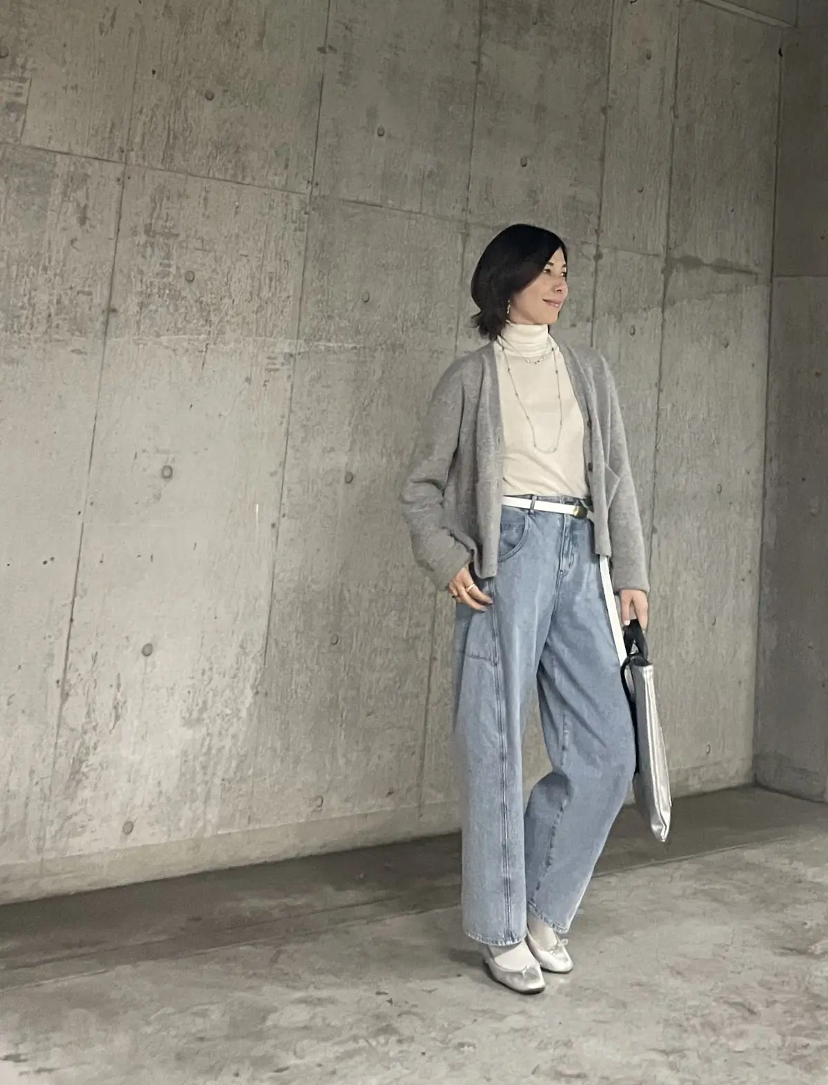 アイスグレー✖️シルバーコーデの画像_1