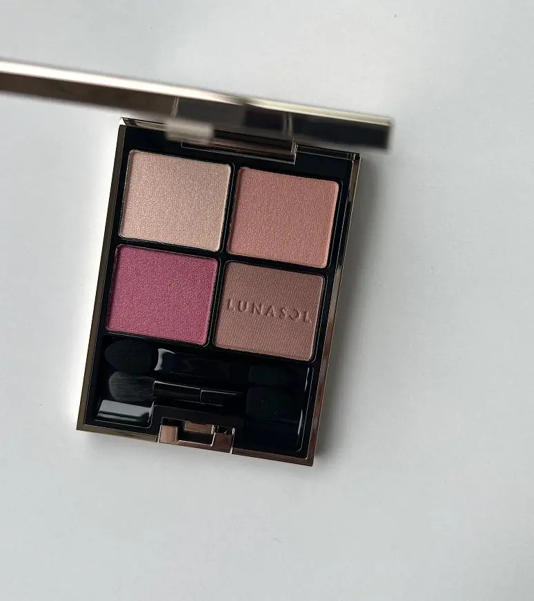 2024年春の新色シャドウ ルナソル／①ルナソル／アイカラーレーション 24￥6,820（２月9日発売）