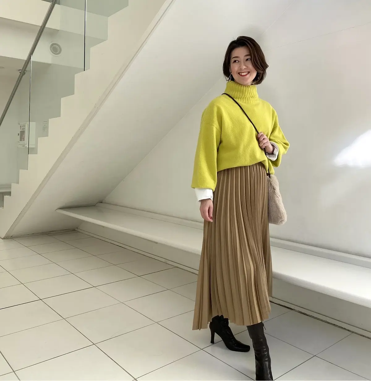 ツヤ感プリーツスカートで冬〜春の着回しの画像_2