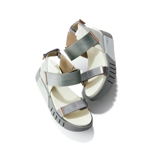 靴（H7.5）￥37,400／エム（ユナイテッド ヌード）