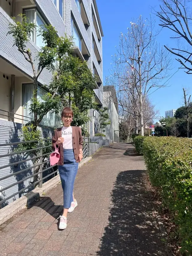 華組　スニーカーコーデ