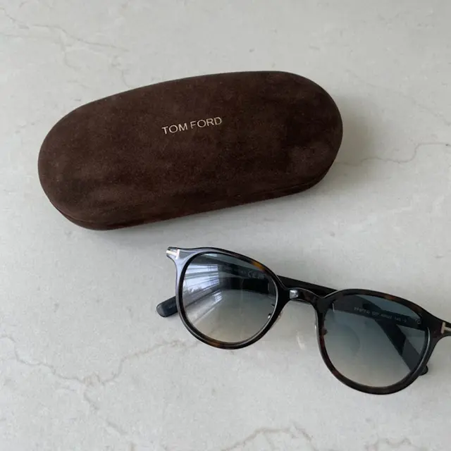 エクラ華組豊田真由美さんのお気に入りのサングラスはトムフォード