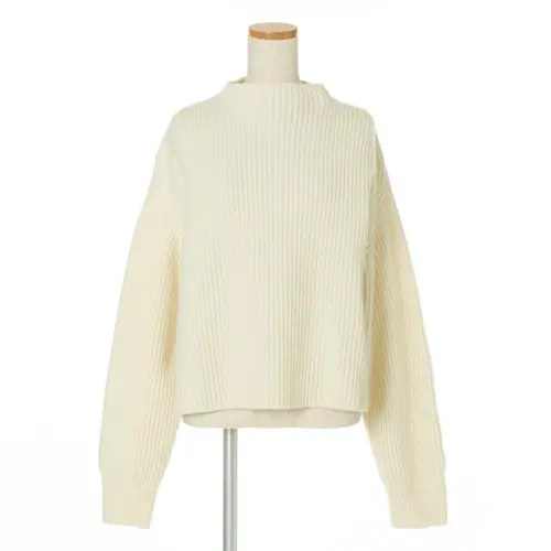 大人を品よく、優しげに見せる「YLÈVの画像_2