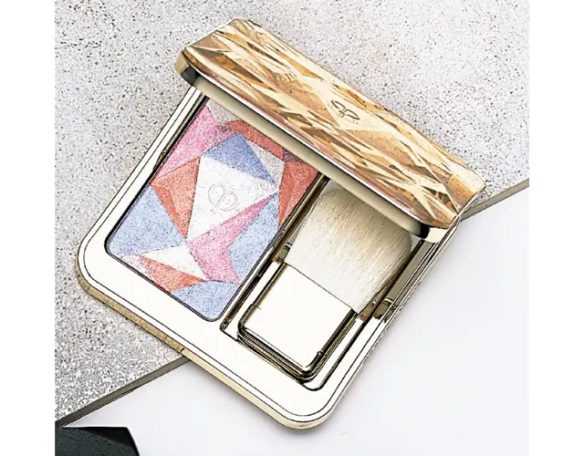 ル・レオスールデクラ 201 ￥9,350／クレ・ド・ポー ボーテ　