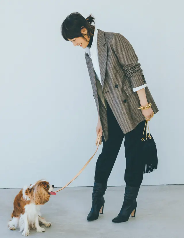 ブーツインコーデの富岡佳子さん