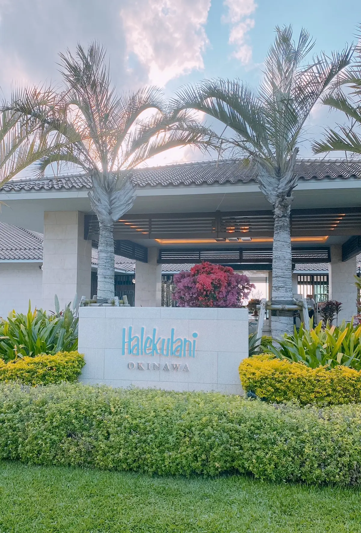ハレクラニ沖縄　サンセットウィング入口