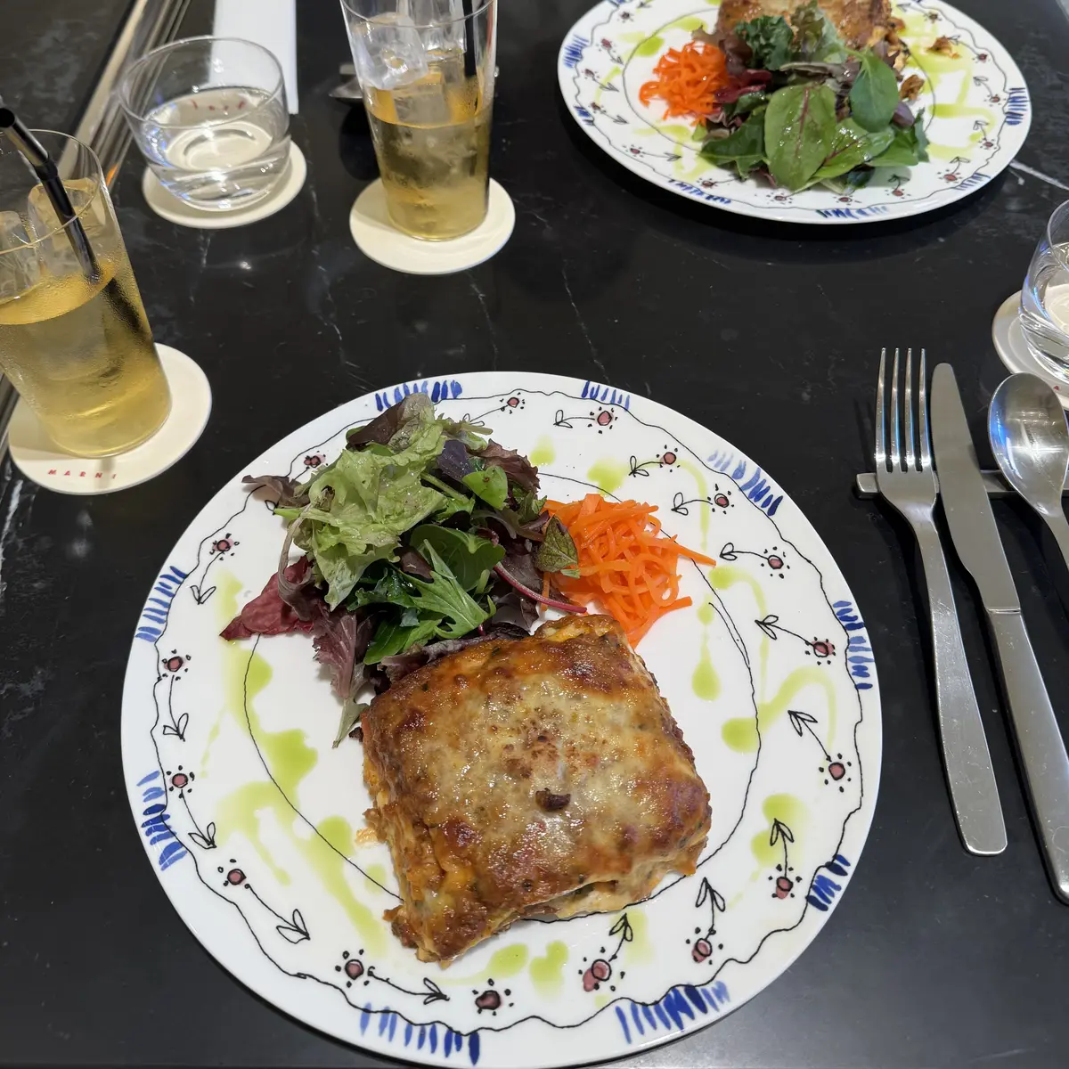 老け見えしないファーコーデで、今年最後のの画像_2