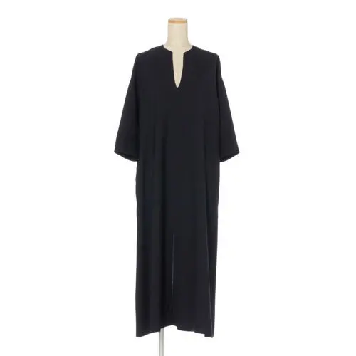 MADISONBLUE×eclat ノーカラーVネック ワンピース