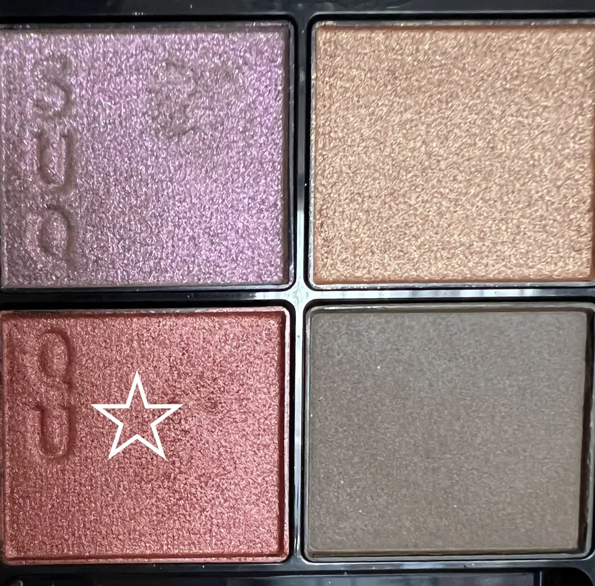 濃い色でも失敗しない！50代はアイシャドの画像_15