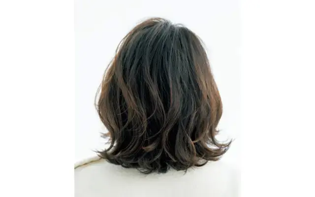 セットが簡単！ トレンドの外ハネボブをパーマで再現