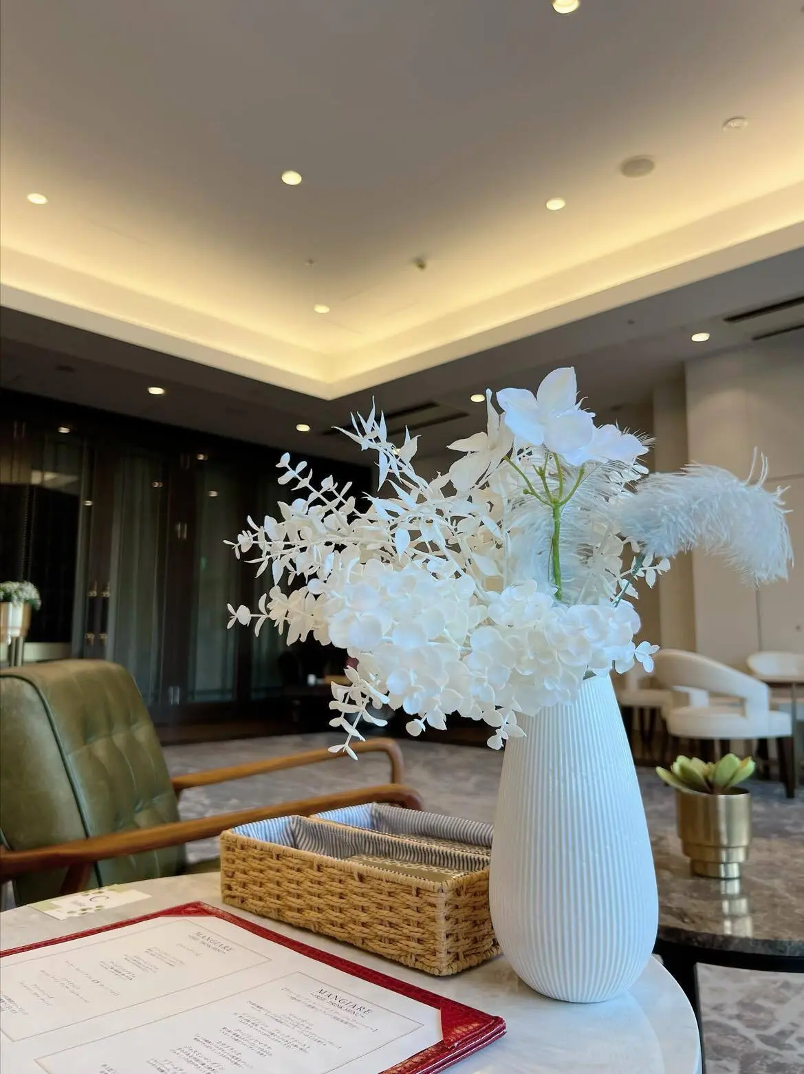 横浜✦関東のお伊勢さんで春風が舞うテラスの画像_4