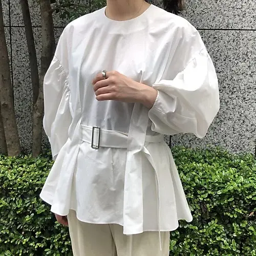 No,5  muller of yoshiokubo フロントタックブラウス