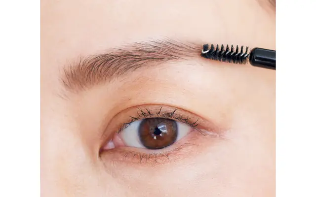 スクリューブラシで 調整する