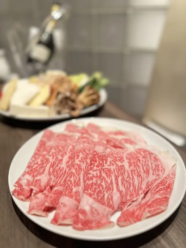 グレー×水色コーデで恵比寿グルメなholの画像_8