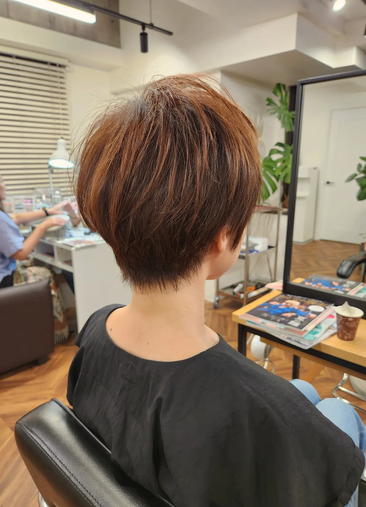 夏のスッキリショートヘアーの画像_5