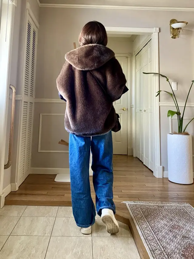 カジュアルなスタイルでお出掛けの画像_3