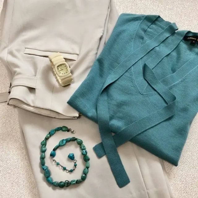 ターコイズのコーディネート