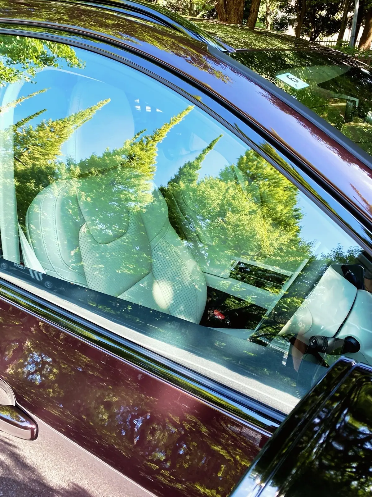 ボルボ　XC60 Ultra T6 Plug-in hybrid　プラグインハイブリッドモデル マダムの“ぐっとくるクルマ”試乗 Webエクラ