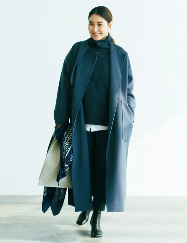 同系色セットアップコーデの東原妙子さん