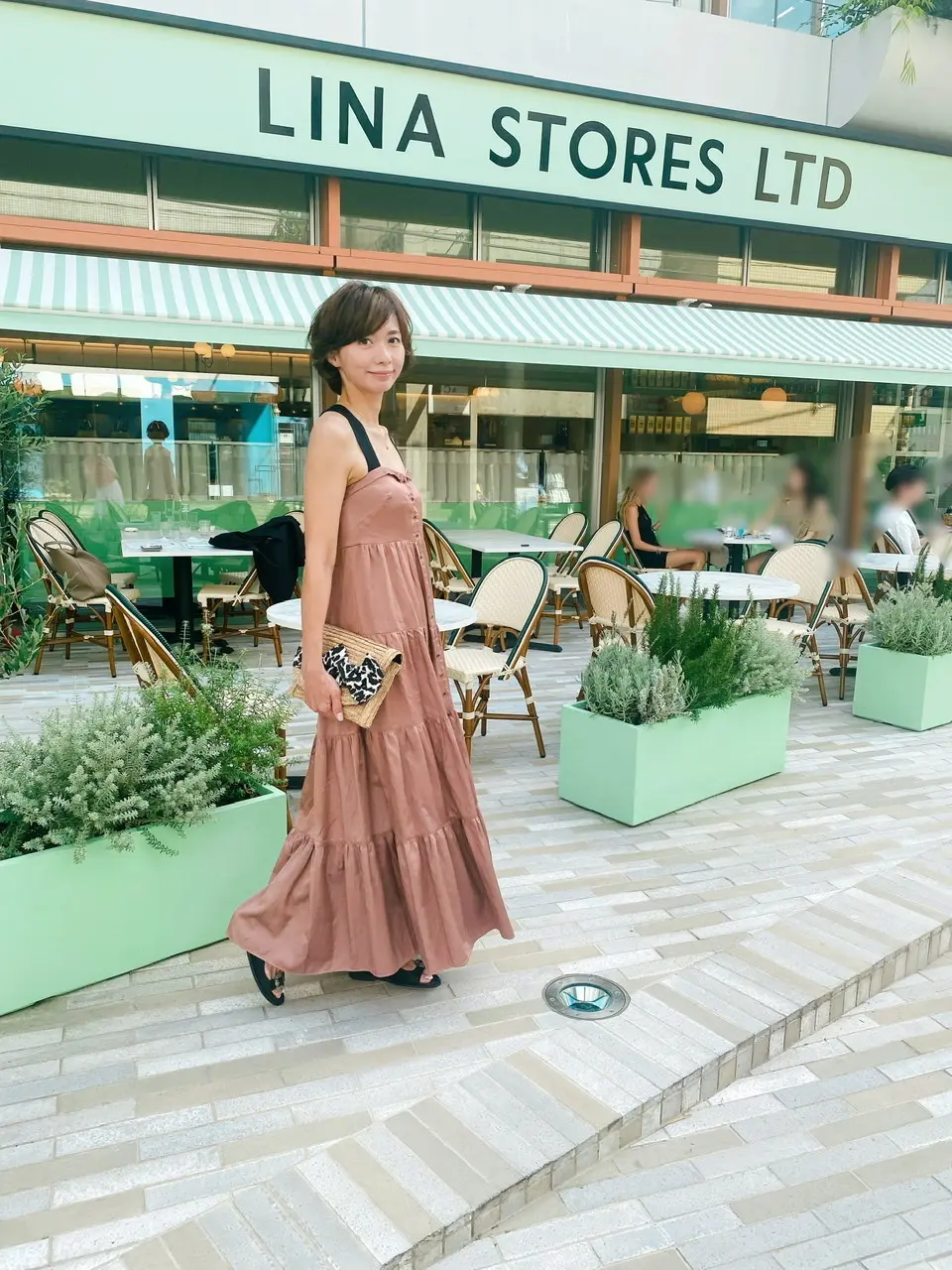 ヴィンテージ感漂うティアードワンピースでの画像_4