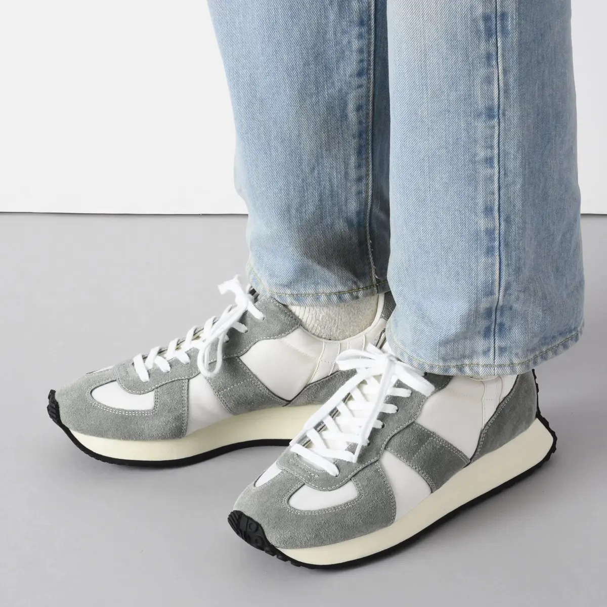 【50代のスニーカー】大人っぽいと話題！の画像_3