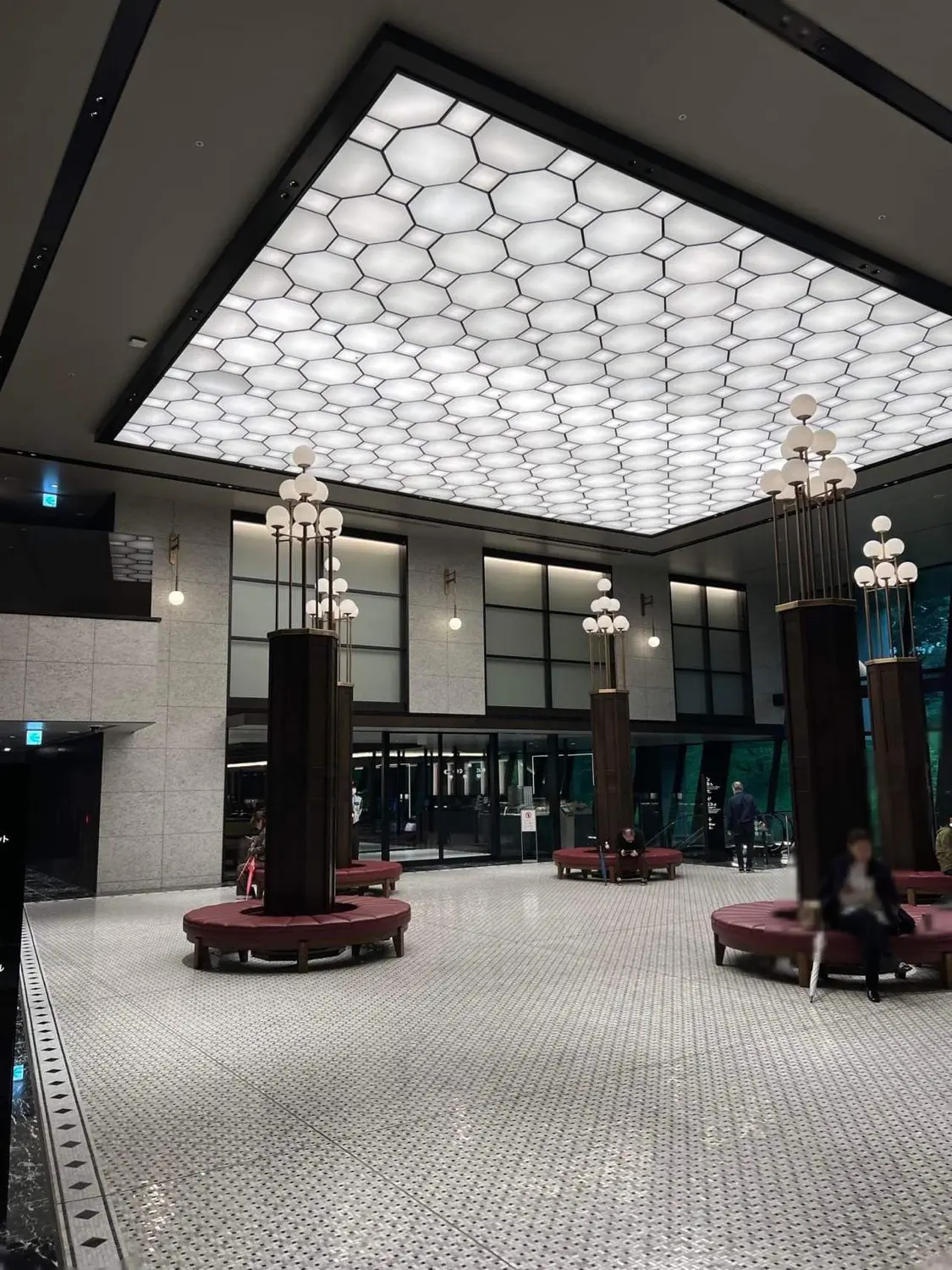 九段会館テラス