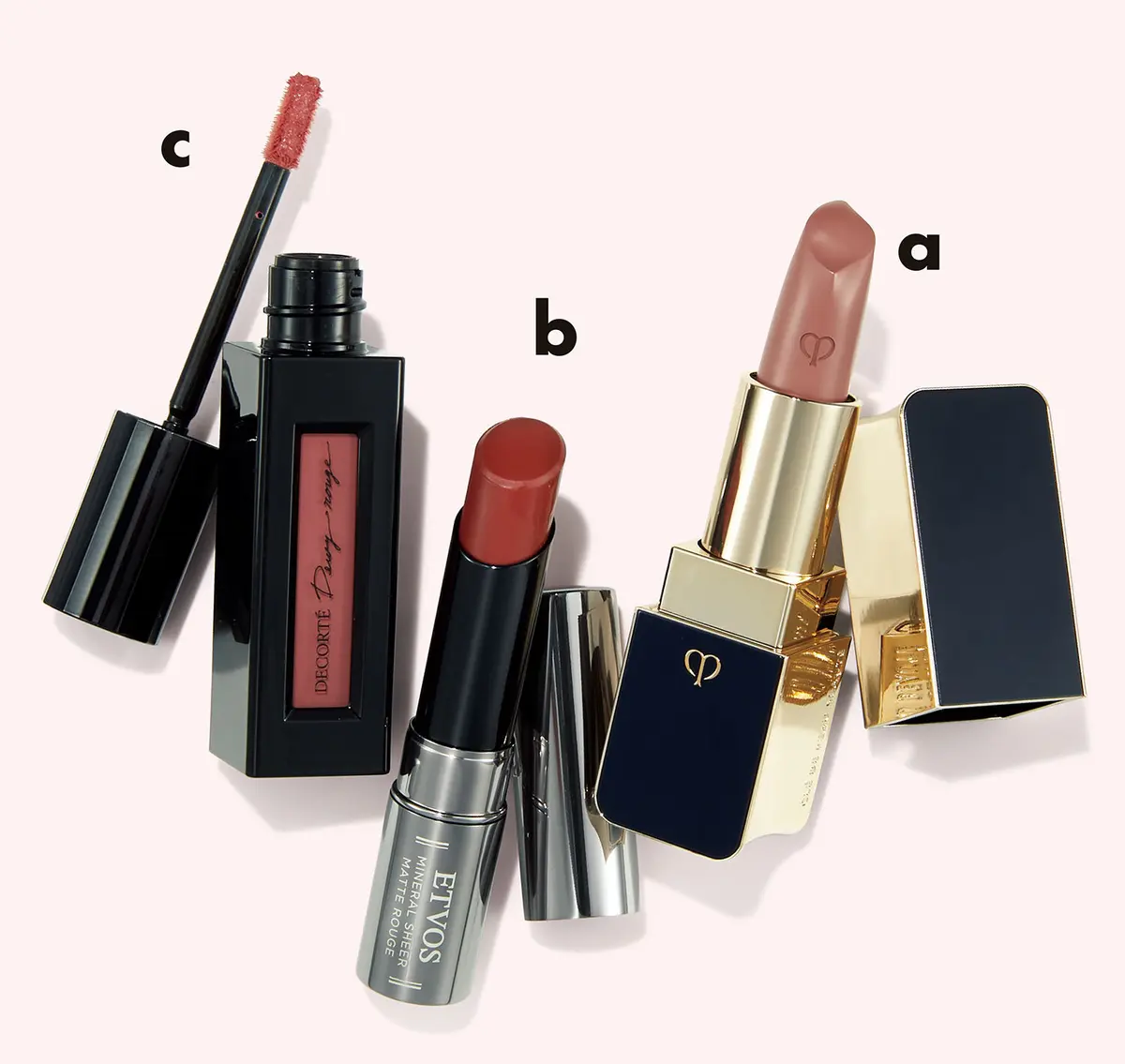 OurAge×Webエクラ　a ルージュアレーブル マット 110　b ミネラルシアーマットルージュ ベイクドブラウン　c ルージュ デコルテリキッド 14