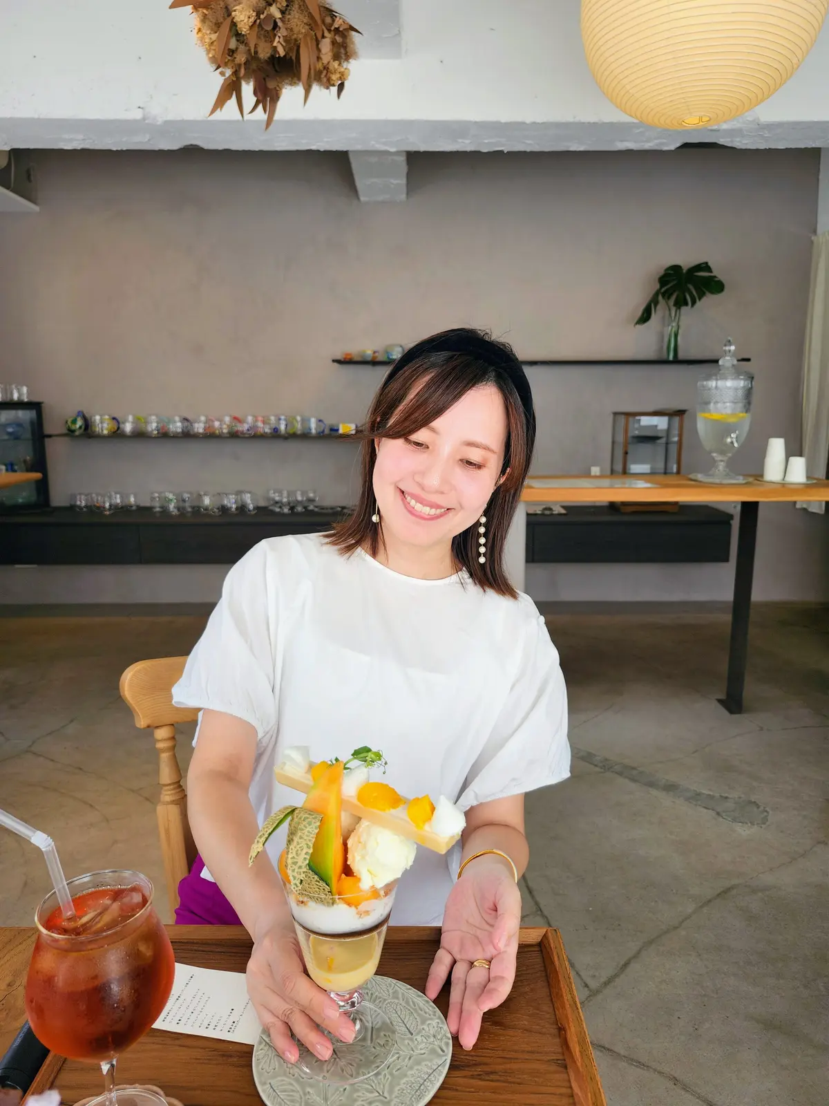 金木犀茶店、パフェ、メロンパフェ、季節のパフェ、薬膳パフェ、西荻窪カフェ、40代ファッション、西荻窪ランチ、海南チキンライス