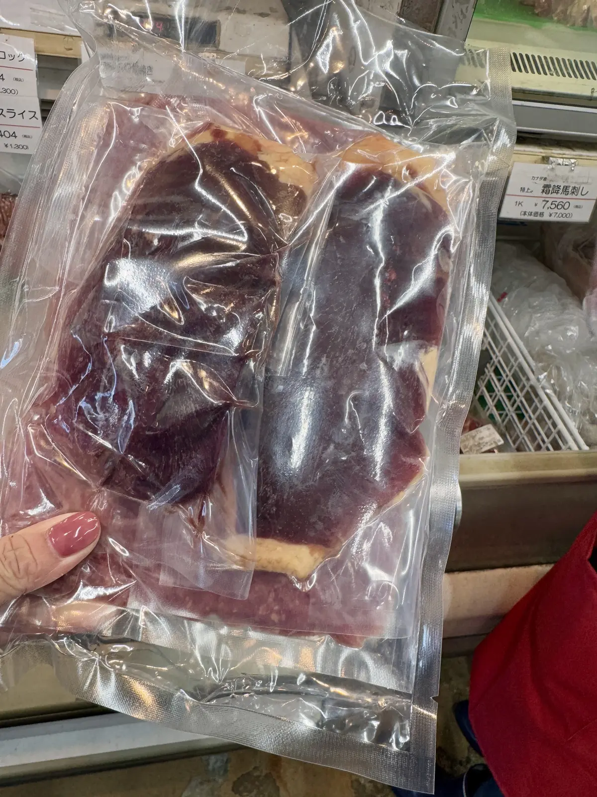 SLOANEのタートルネックニットで楽チの画像_5