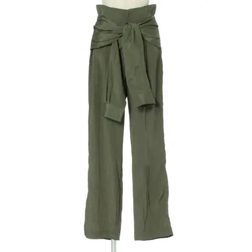 美脚見えとリラックスを両立！エクラ世代のの画像_8