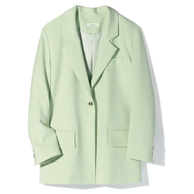 遠目にも明るく映えるミント