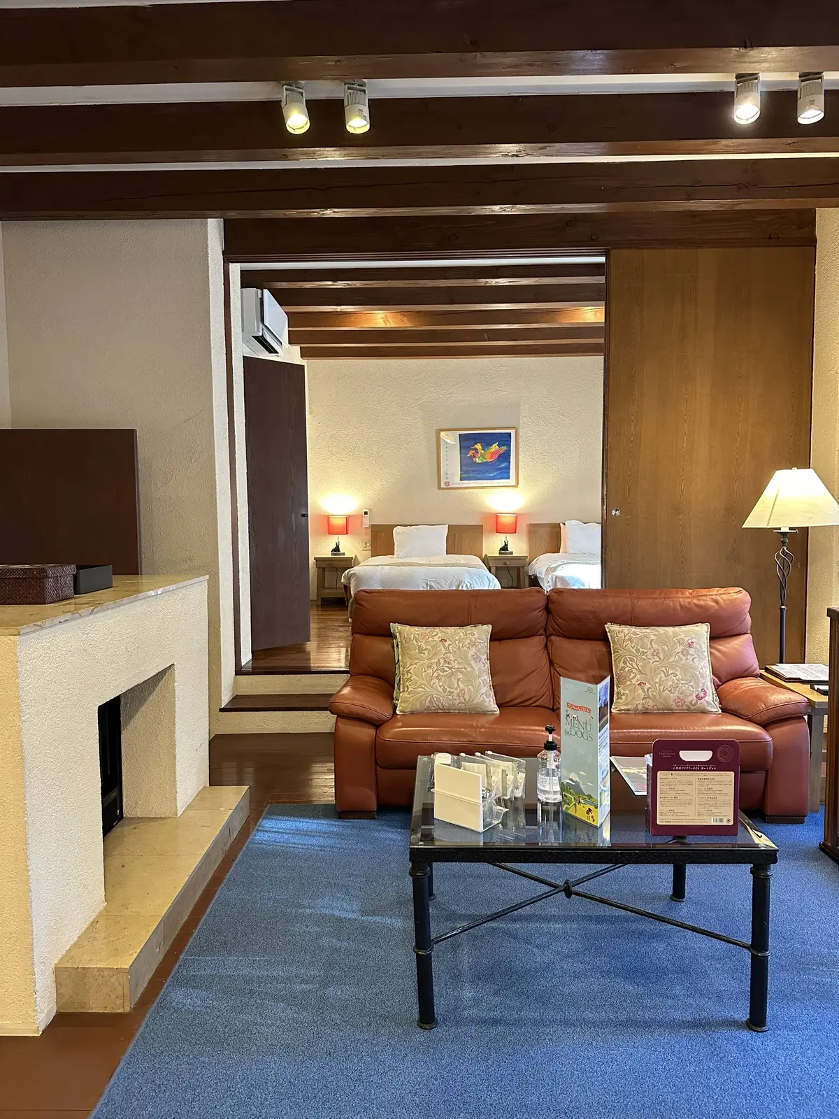 静かな時間と秋の景色を楽しむ河口湖の旅の画像_8