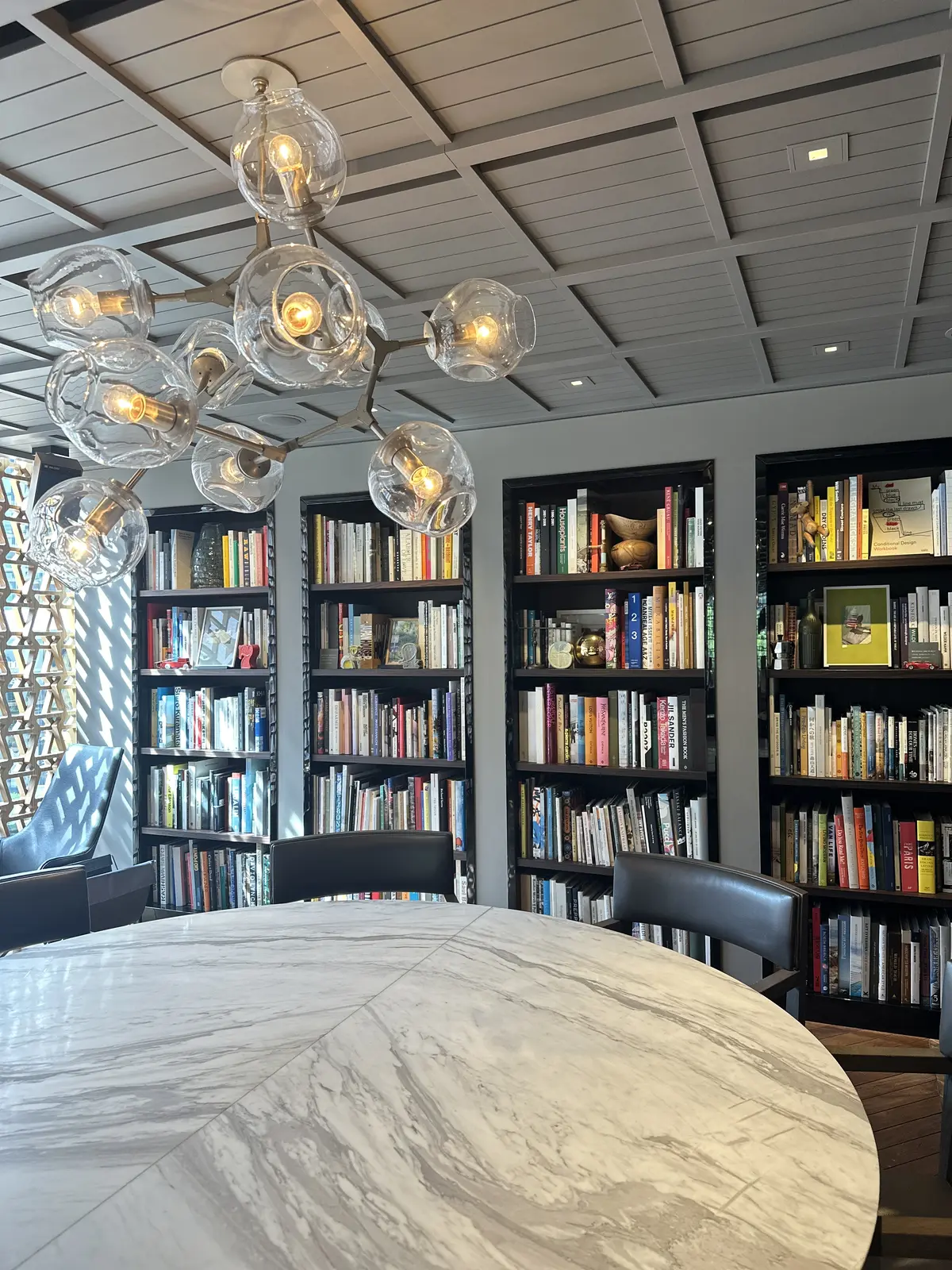 大人のための上質空間──表参道『レクサスの画像_4