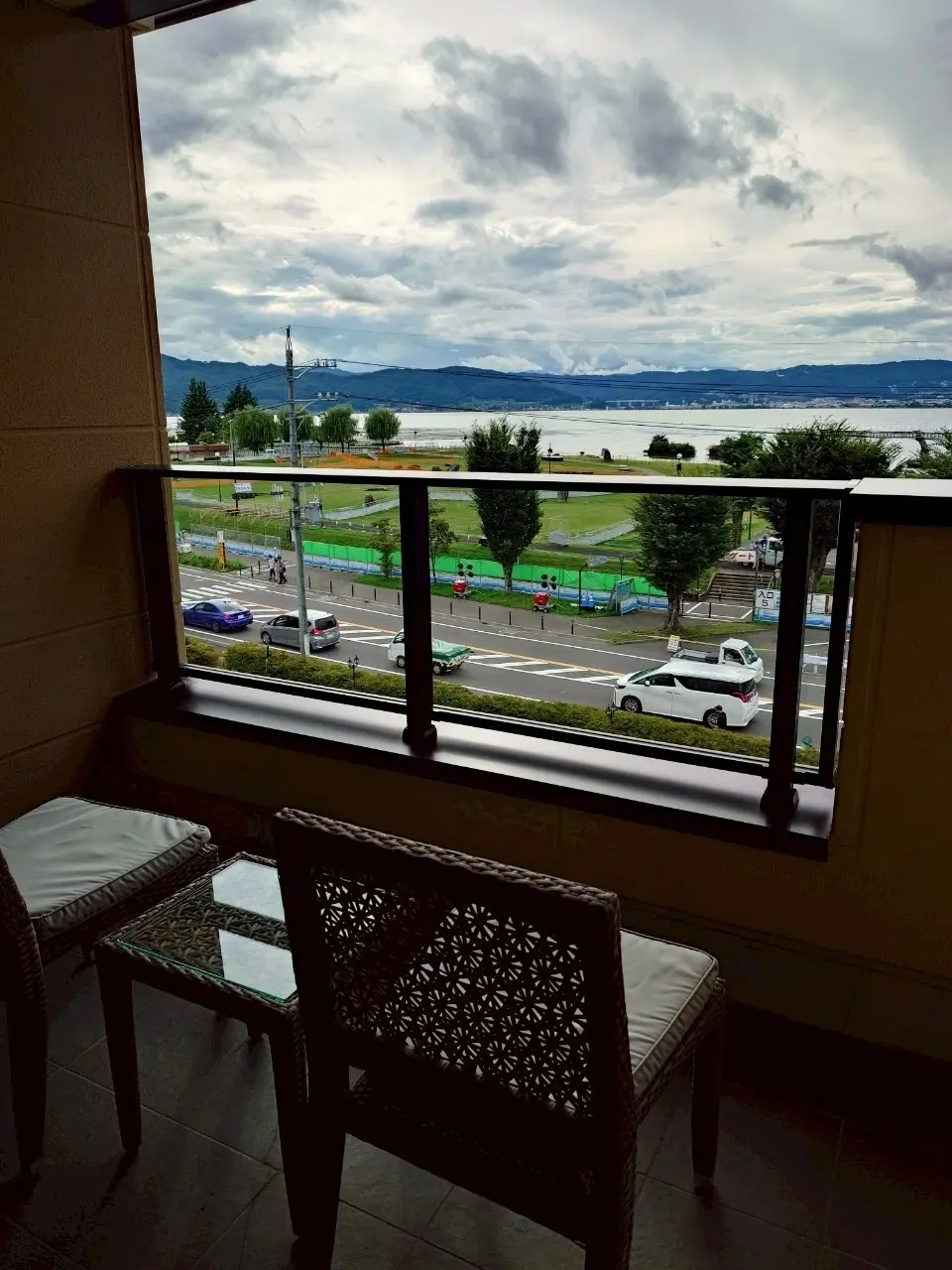 湖畔の洋館　かたくらシルクホテル