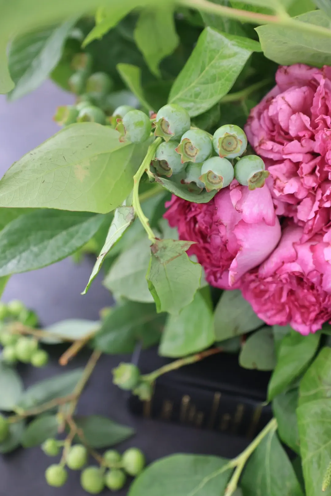 薔薇のブーケ　　バラ・イブピアジェ(rose yves piaget)