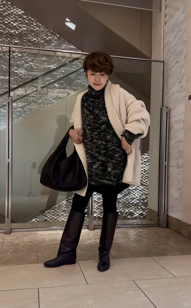 冬の丸の内周辺はクリスマスカラー。の画像_1