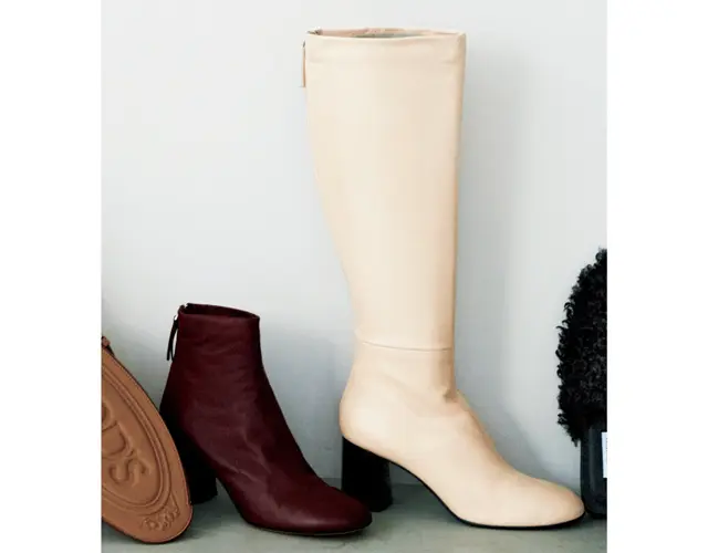 着こなしを格上げするインパクト小物　カラーブーツ