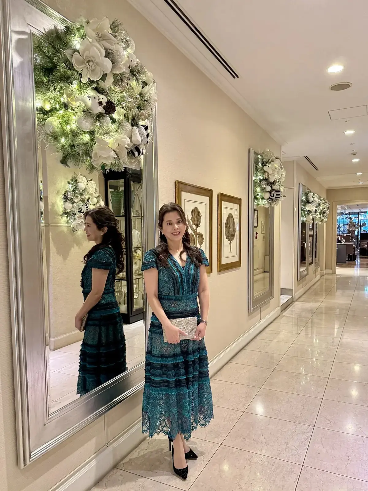 【50代パーティードレス】深いグリーンで上品に。冬の華やぎイベント「ソワレ・ドゥ・エクラ2025」