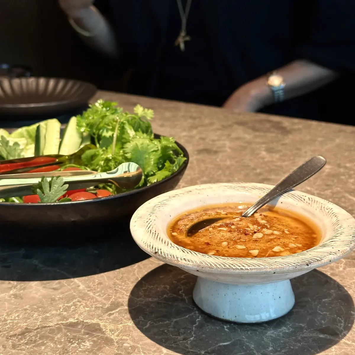 タイ料理　SAAWAAN BISTRO　メイン付け合わせ生野菜