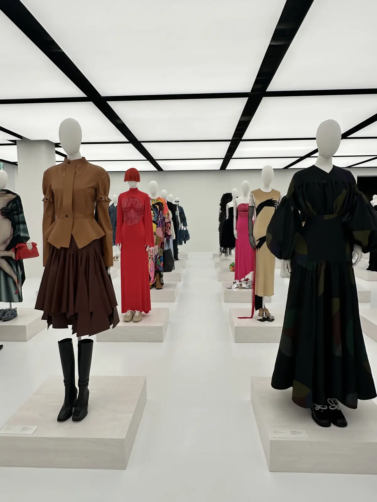 【LOEWE】の魅力が詰まったクラフテッの画像_9