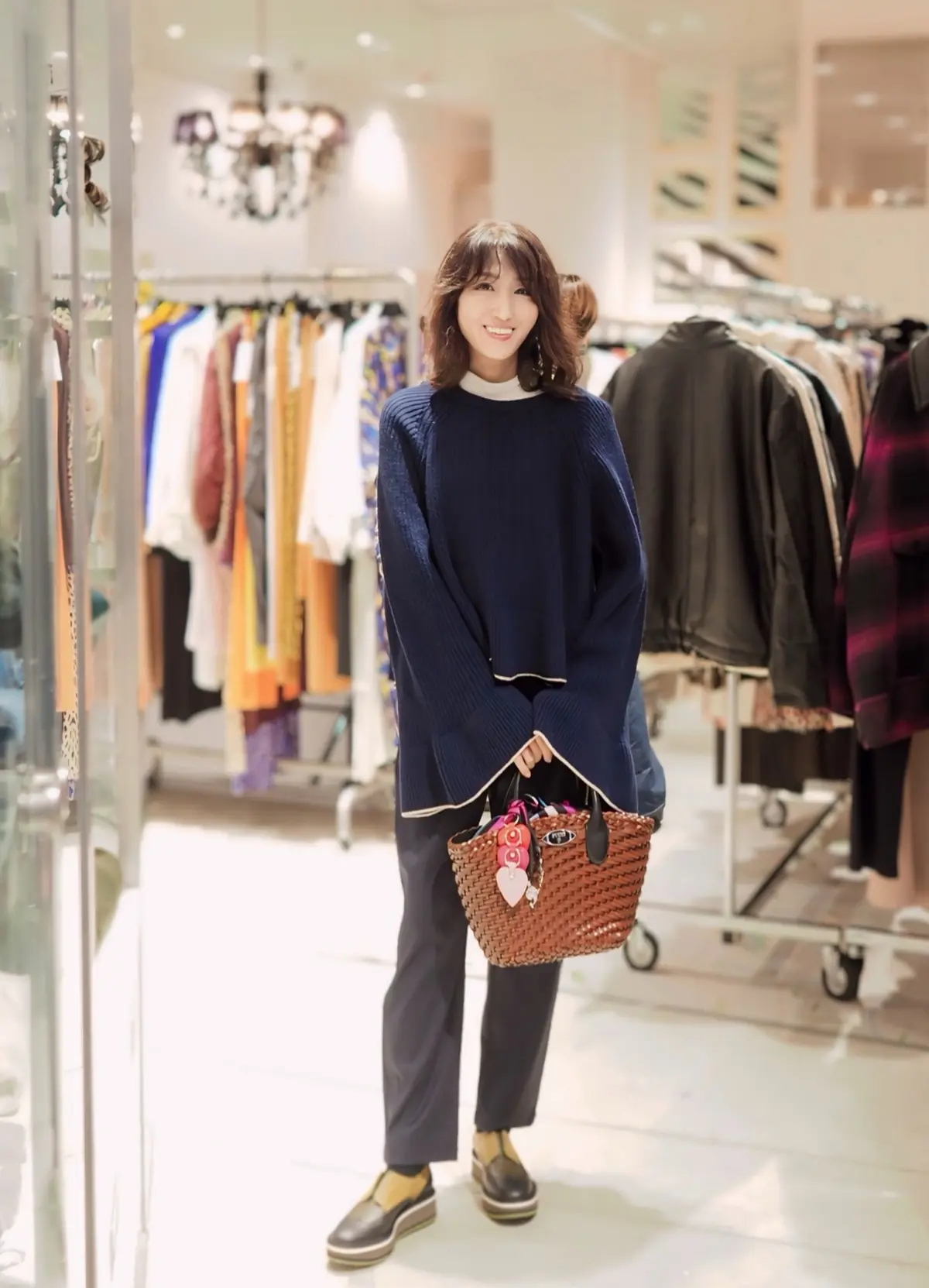 この冬、ラグジュアリーなパンツスタイルをの画像_10