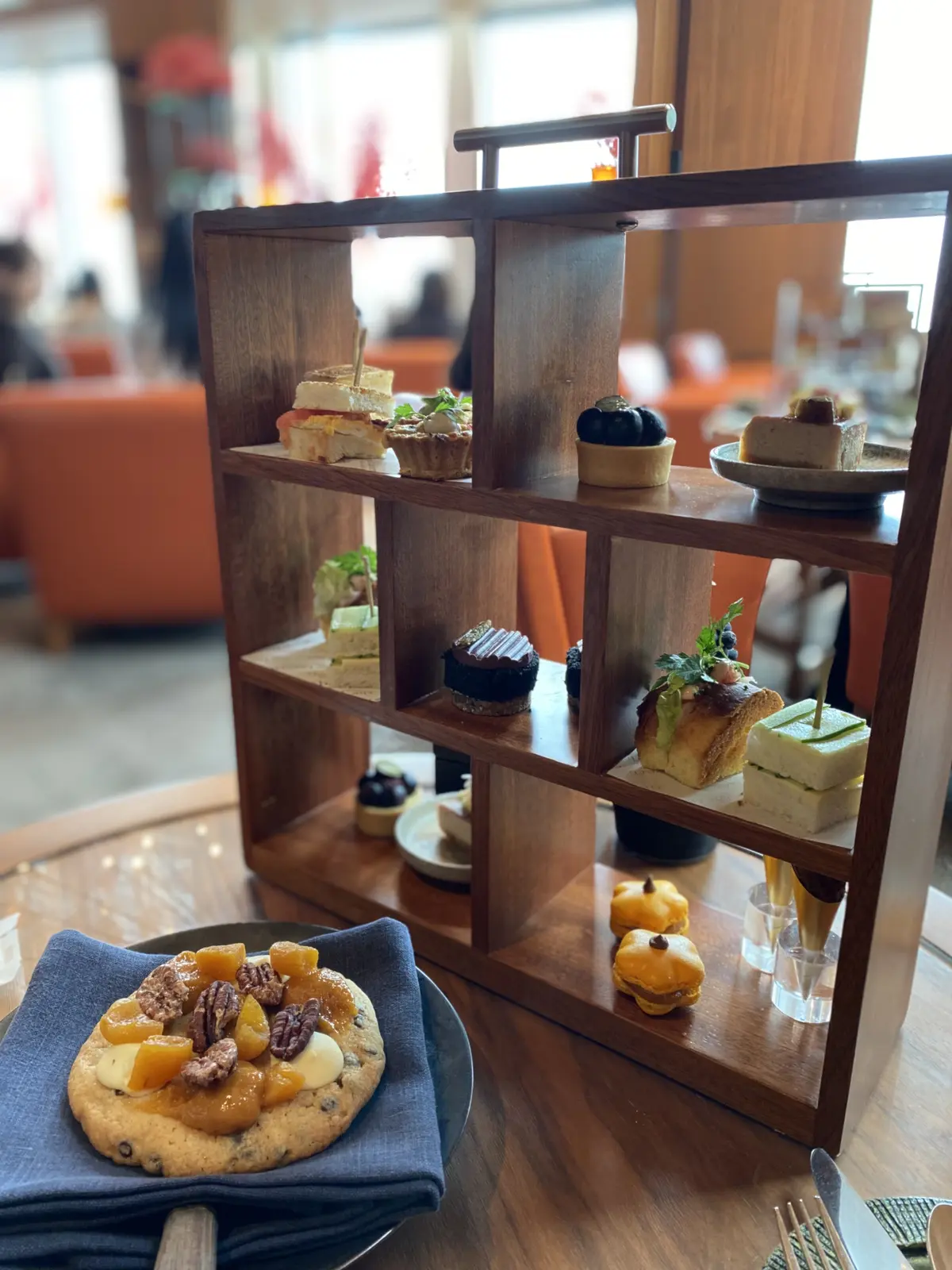 アンダーズ東京アフタヌーンティーのティースタンドと秋限定のクッキー