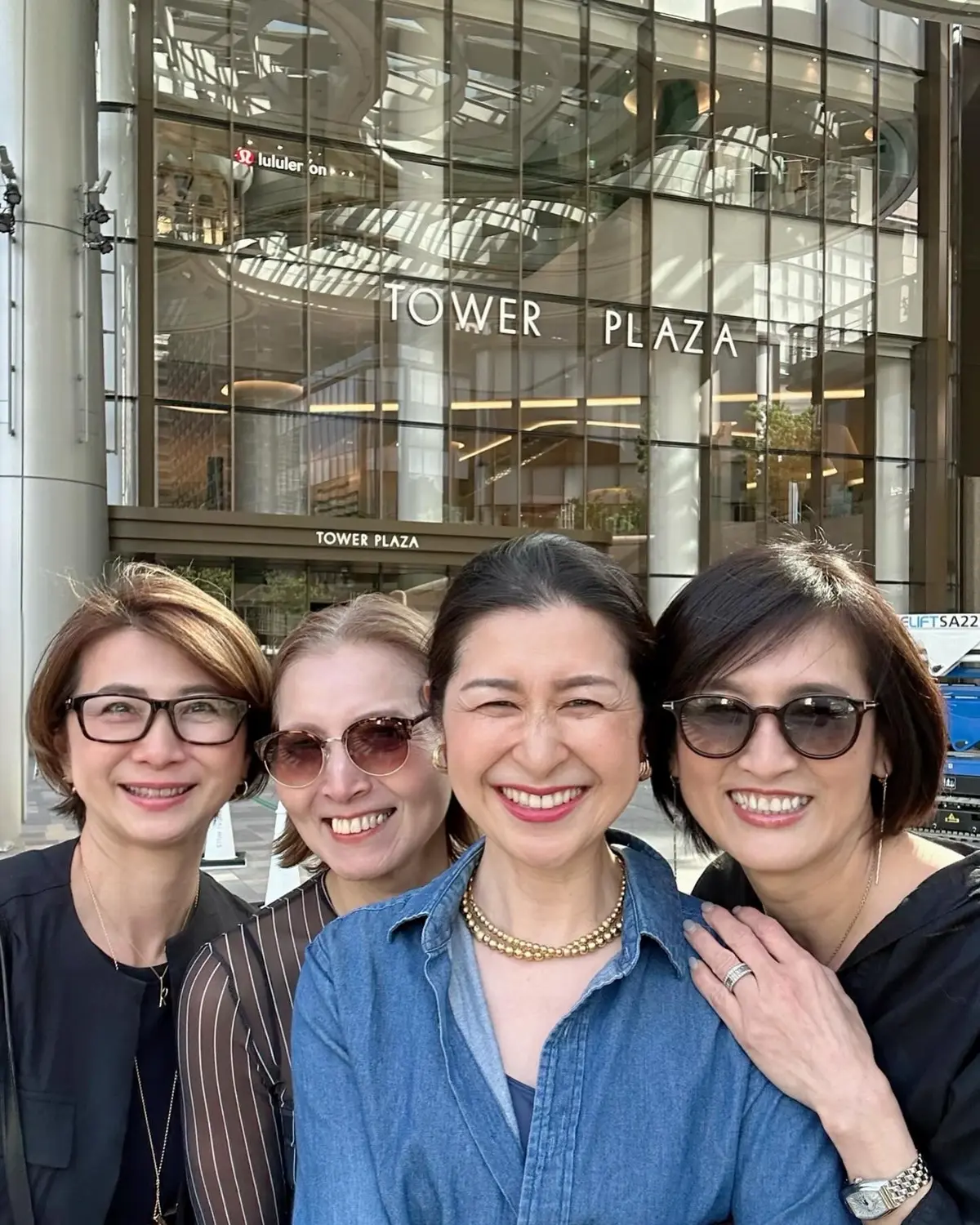 きれいめカジュアルなパンツコーディネートの画像_9