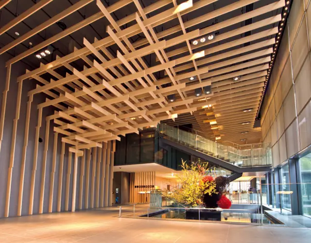 長さ25mのサーマルプール