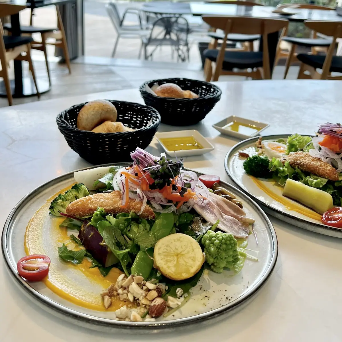 DRAWING HOUSE OF HIBIYAのサラダランチ