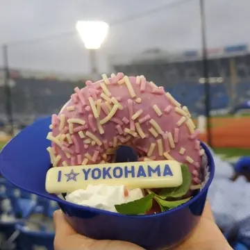 ヘルメットに入った可愛いスイーツ♡