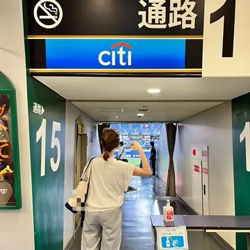 いよいよ座席へ