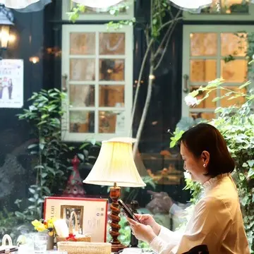 エクラjマダム　大阪カフェ