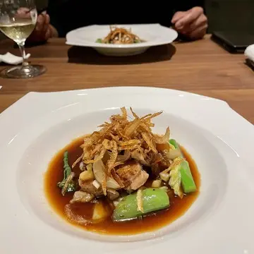 「Cantonese 燕 KEN TAKASE」料理写真　お肉料理